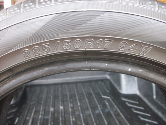 ยางรถยนต์ ขอบ 17