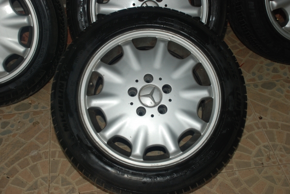 ขายแม็กเบนซ์  ขอบ 16 พร้องยางมิชิลีน สภาพดีมากๆ