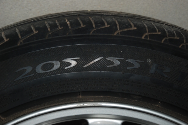 ขายแม็กเบนซ์  ขอบ 16 พร้องยางมิชิลีน สภาพดีมากๆ