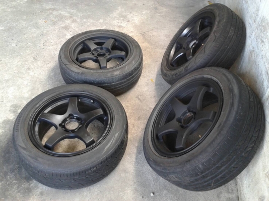 ขอบ15นิ้ว4รู100 คู่หน้าคู่หลัง พร้อมยาง สวยๆ 4 ล้อ ราคา 5800 บาท