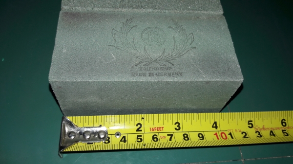 ขายหินลับมีดตรารวงข้าวงานเก่าเก็บเยอรมันขนาด2×4×2"MADE IN GERMANY. ขายหินลับมีดตรารวงข้าวงานเก่าเก็บเยอรมันขนาด2×4×2"MADE IN GERMANY.