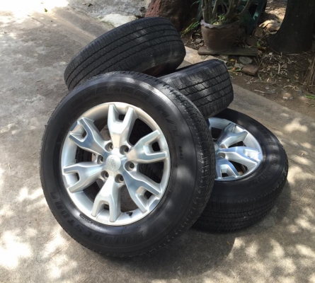 ล้อ+ยาง T6 wildtrak 3.2 ตัวtop ขอบ18 สภาพใหม่