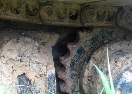 ขาย!! >>> Hitachi Zx200 รุ่น 1 จำนวน 2 คัน <<< เอกสารเล่ม คันละ 950,000 บาท