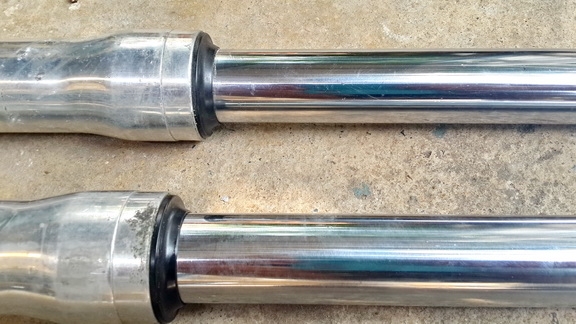 ขายด่วน เบาะคลับแมน250และของแต่ง VULCAN 400 กล่องแก้ตัดรอบ SF1000 บังโคลนหน้าเดิม HYPER MOTARD796