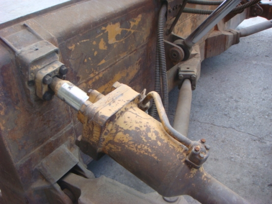 ขายรถแทรกเตอร์ D60P-6