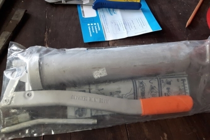 ขายกระบอกอัดจาระบี2สูบ งานเยอรมันสวยแข็งแรงMade in Germany.