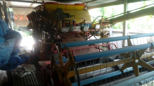 ขายรถเกี่ยวข้าว เกษตรพัฒนา ปลดหนี้195เทอร์โบว์ ปั๊ม22 โซ่ใหม่ช่วงล่าง ซี่รอบตู้ทำใหม่ สภาพพร้อมลงงาน