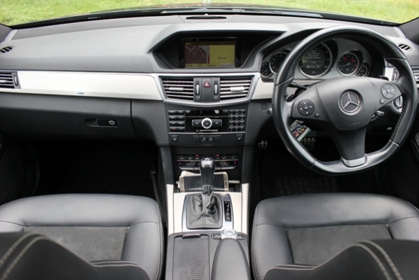 หลังคาPanoramic จอCommand+Navi มือเดียว บอดี้สวย หลังคาPanoramic จอCommand+Navi มือเดียว บอดี้สวย