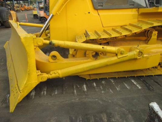 รถแทรกเตอร์ KOMATSU รุ่น D85 ESS-2 รถแทรกเตอร์ KOMATSU รุ่น D85 ESS-2