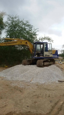 รถขุด KOMATSU PC120-3 ราคา 450,000 บาท.