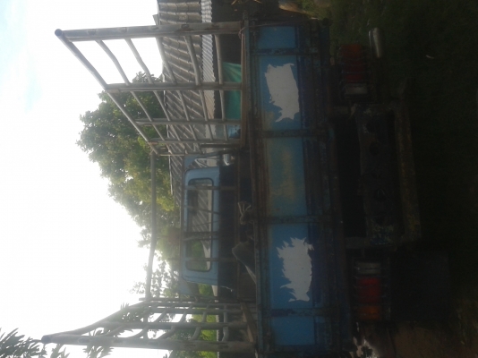 ขายรถบรรทุกสี่ล้อเครื่องพังขายตามสภาพ ขายรถบรรทุกสี่ล้อเครื่องพังขายตามสภาพ