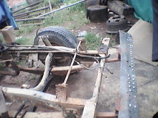 ขายรถบรรทุกสี่ล้อเครื่องพังขายตามสภาพ ขายรถบรรทุกสี่ล้อเครื่องพังขายตามสภาพ