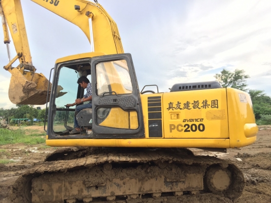 (มัดจำแล้ว)ขาย pc200-6 เก่านอก สวยจัด 750000 (มัดจำแล้ว)ขาย pc200-6 เก่านอก สวยจัด 750000