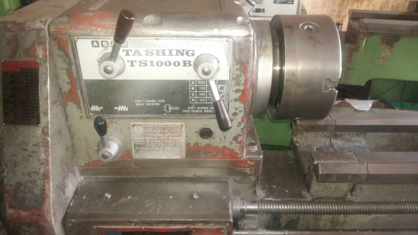 แท่นกลึง 6 ฟุต 3 เพลา เกียร์บล็อก ต้าชิง 1000 บี 87,000 ติดต่อ อ้อม 0898217996