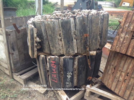 *สินค้าเก่านอก ขายตามสภาพ*เหล็กก๊อปยาง/โซ่พร้อมแผ่นแทรค KOMATSU PC40,PC45, PC50 ,PC55, (มี 37ข้อ)จำนวน1คู่ ราคาเพียง 35,500 บาท สนใจติดต่อ0819337688