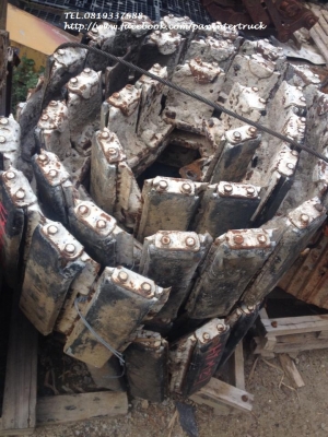 *สินค้าเก่านอก ขายตามสภาพ*เหล็กก๊อปยาง/โซ่พร้อมแผ่นแทรค KOMATSU PC40,PC45, PC50 ,PC55, (มี 37ข้อ)จำนวน1คู่ ราคาเพียง 35,500 บาท สนใจติดต่อ0819337688