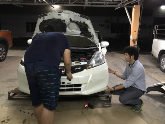 ขายกันชนหน้ารถ HONDA รุ่น JAZZ 1.3 HYBRID ปี 2012