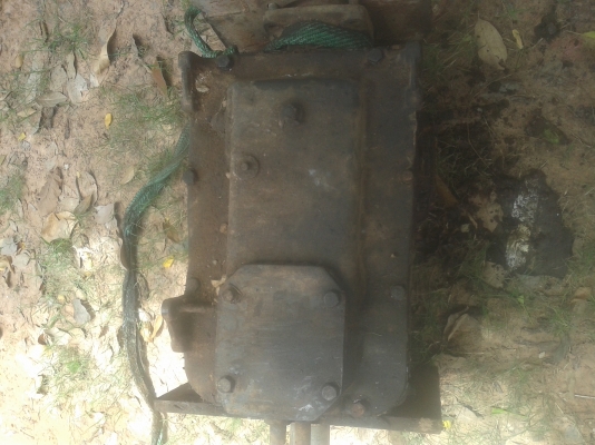 ขายเกียร์กลางถอดออกจากสิบล้อหัวยาว เฟือง 10 ฟัน