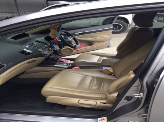 ต้องการขายด่วนรถยนต์รถบ้าน ผู้หญิงขับ ดูแลดีไม่เคยเกิดอุบัติเหตุ