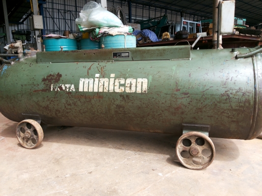 .....ขายถังลมเปล่า iwata japan.....