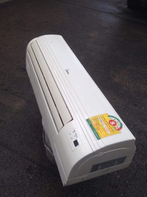**** ขายคอยเย็น 12500 BTU สภาพสวย **** **** ขายคอยเย็น 12500 BTU สภาพสวย ****