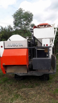 รถเกี่ยวข้าวคูโบต้า DC 60 PLUS ปี 55 รถเกี่ยวข้าวคูโบต้า DC 60 PLUS ปี 55