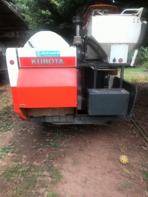 รถเกี่ยวข้าวคูโบต้า DC 60 PLUS ปี 55 รถเกี่ยวข้าวคูโบต้า DC 60 PLUS ปี 55