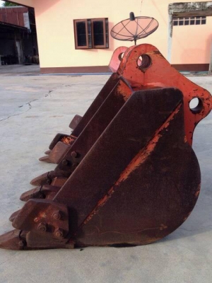 ขายบุ้งกี๋ รู 60 มิล กว้าง 75 ซ.ม