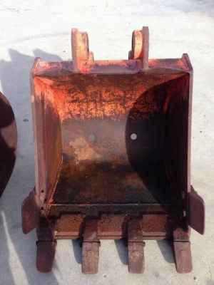 ขายบุ้งกี๋ รู 60 มิล กว้าง 75 ซ.ม