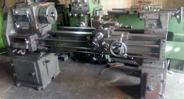 แท่นกลึง ต้าชิง 1000 บี 6 ฟุต 3 เพลา เกียร์บล็อก สภาพสวยๆ พร้อมใช้งาน ด่วนๆๆ 87,000