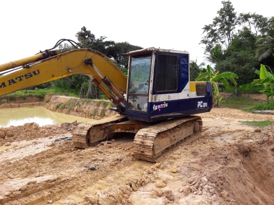 พร้อมใช้ครับ โคมัสสุ 120 รุ่น 5 ปั๊มเดิมครับผม เครื่องเดิม แรงแรงๆไม่โหลด ไม่รวม ช่วงล่างดีลอเลอร์ครบทำงานได้เลยไม่ต้องซ่อม