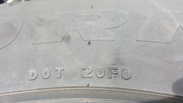 ขายยาง\% Maxxis Mud 245/75/16