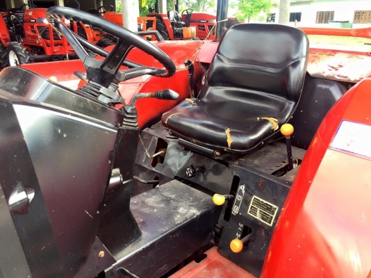 ขายรถไถยันมาร์ EF453T 4WD2พลา ขายพร้อมอุปกรณ์ใบมีดดันดินหน้าและโลเตอร์รีจอบหมุน ราคา 298,000 บาท สนใ
