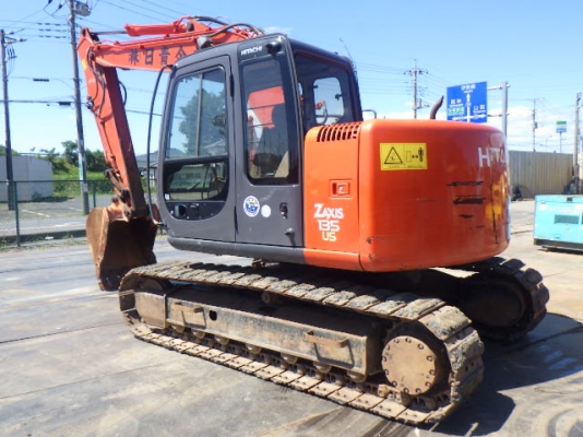 Hitachi EX135USR รถขุดนำเข้าจากญี่ปุ่น โทร. 080-6565422 (หนิง)