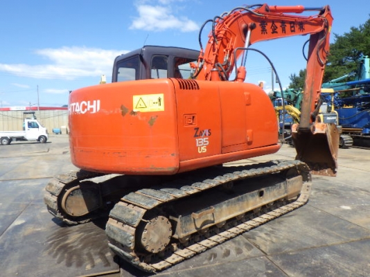 Hitachi EX135USR รถขุดนำเข้าจากญี่ปุ่น โทร. 080-6565422 (หนิง)