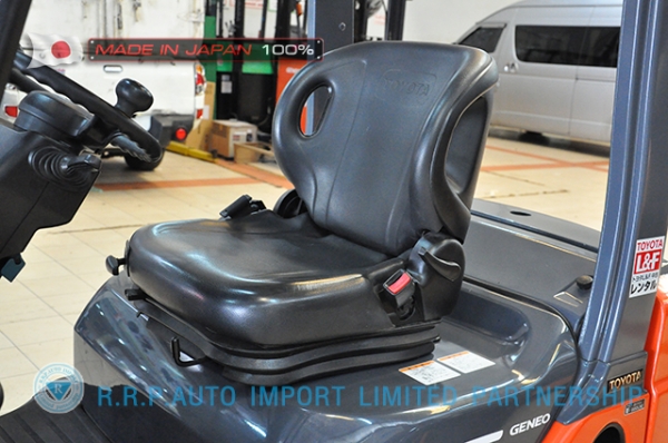 ขายรถโฟล์คลิฟท์มือสอง TOYOTA รุ่น 8FG15-33801 ราคา 295,000 บาท นำเข้าจากประเทศญี่ปุ่น 100\% ไม่เคยใช้งานในไทย