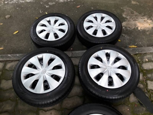 กะทะขอบ15  4รู 100 พร้อมยาง185/60/15 ปี16 ชุดล่ะ6000