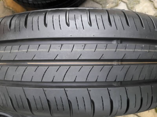 ยาง. Dunlop 155/60/15 ปี16 ชุดล่ะ 6000