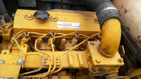 ขายรถขุด KOMATSU PC 75UU-1 เครื่องยนต์ KOMATSU-4D95 ราคา 350,000 บาท(ฝากขาย)