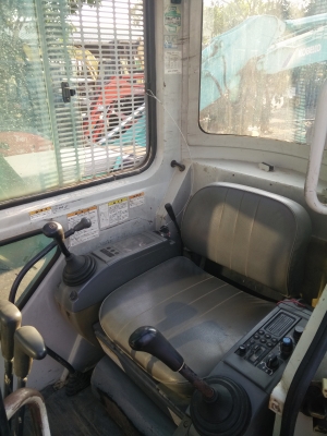 รถแม็คโค KOBELCO SK75UR เก่านอกแท้ ทำงานได้เต็มทุกระบบ เครื่องดี ปั้มดี