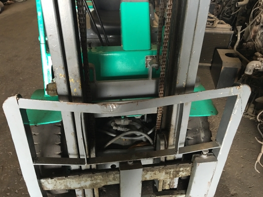 รถฟอร์คลิฟต์ 3  ตัน สภาพสวย