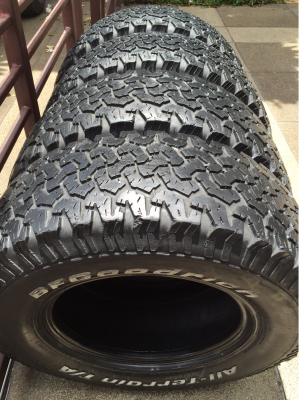 ยาง All BF goodrich 265 70 16 ดอกเยอะ พร้อมใช้งาน ราคาไม่แพง ยาง All BF goodrich 265 70 16 ดอกเยอะ พร้อมใช้งาน ราคาไม่แพง