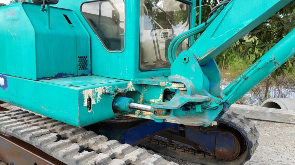ขายด่วนรถแบคโฮKOBELCO-SK032เทียบเท่าPC35รถนอกสถาพดีพร้อมใช้เพิ่งนำเข้ามายังไม่เคยใช้งานในเมืองไทยเลย