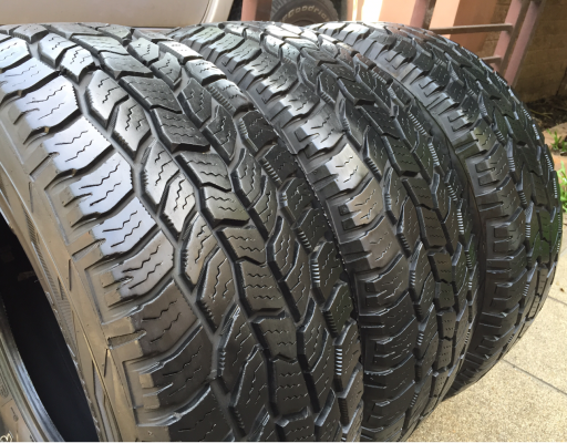 ยาง All Cooper 265 70 16 สิ้นปี12 ดอกเต็ม ไม่มีปะ จำนวน 3เส้น ราคาไม่แพง