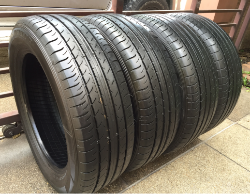 ยาง Dunlop 225 60 18 ปลายปี15 ดอกเต็ม เนื้อนิ่มๆ ราคาไม่แพง