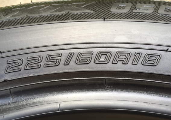 ยาง Dunlop 225 60 18 ปลายปี15 ดอกเต็ม เนื้อนิ่มๆ ราคาไม่แพง ยาง Dunlop 225 60 18 ปลายปี15 ดอกเต็ม เนื้อนิ่มๆ ราคาไม่แพง