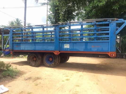 ขายเทรนเลอร์รถไถ ต่อใหม่ไช้งานมา 3 ปี กว้าง 3 เมตร ยาว 8 เมตร ช่วงล่าง 10ล้อ เเชทซีสวย เบรคทิฟฟี่ ไม่เคยล้มทรงดี ได้มารตฐาน Tel. 091-743-0401