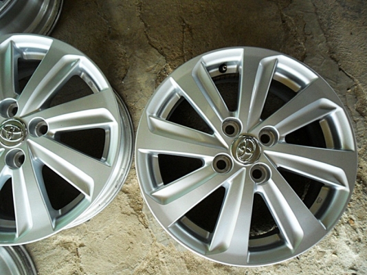 แม็กเก๋งขอบ15แท้ๆ 4รู100 สภาพใหม่ๆกริ๊บๆ (4วง 4,900) มากับรถรุนใหม่ปี59