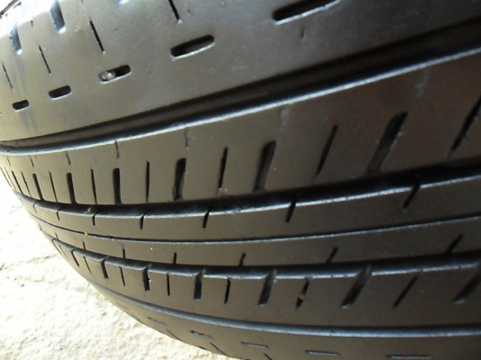 ยางกระบะขอบ15 บริดสโตน195 R15ลงพื้นปี15(4เส้น3,500)