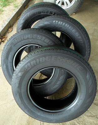 ยางกระบะขอบ15 บริดสโตน195 R15ลงพื้นปี15(4เส้น3,500)